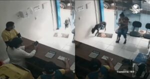 Povero cane di strada entra in uno studio veterinario chiedendo di essere aiutato (video)